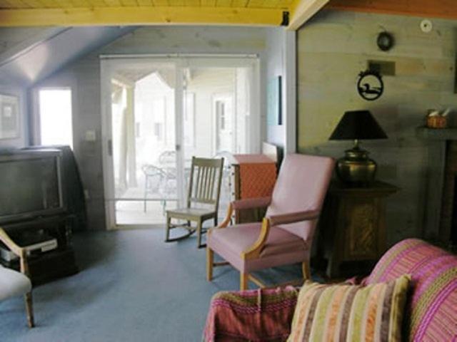 Oliver Lodge Мередит Екстериор снимка